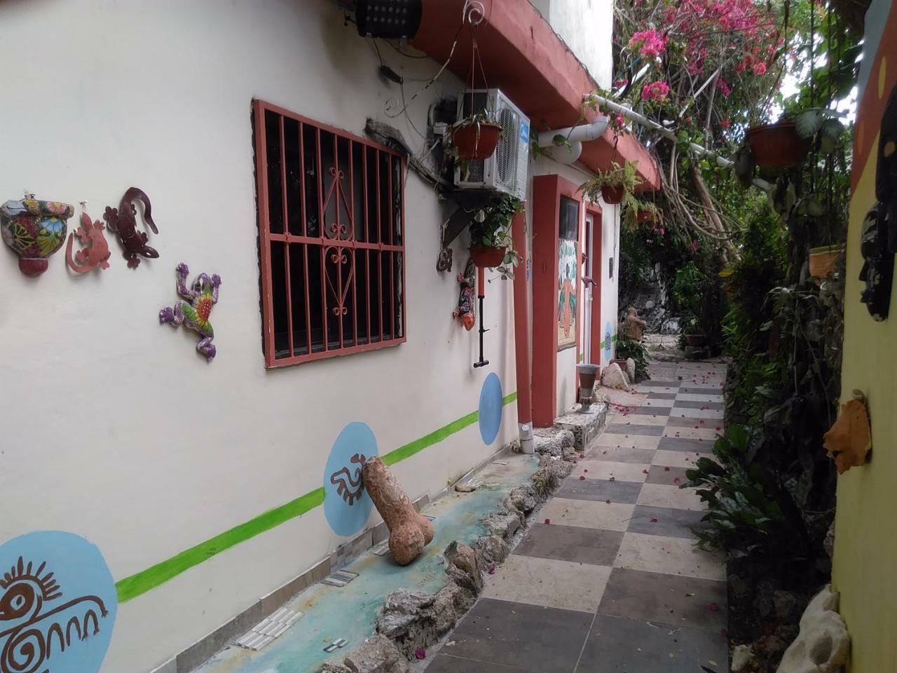 Buenos Dias Guest House Puerto Morelos Exterior photo